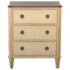 21st Century and Contemporary Commodes and Chests of Drawers