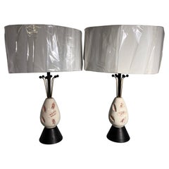Vintage American Mid-Century Modern Pair of White and Pink Ceramic Table Lamps