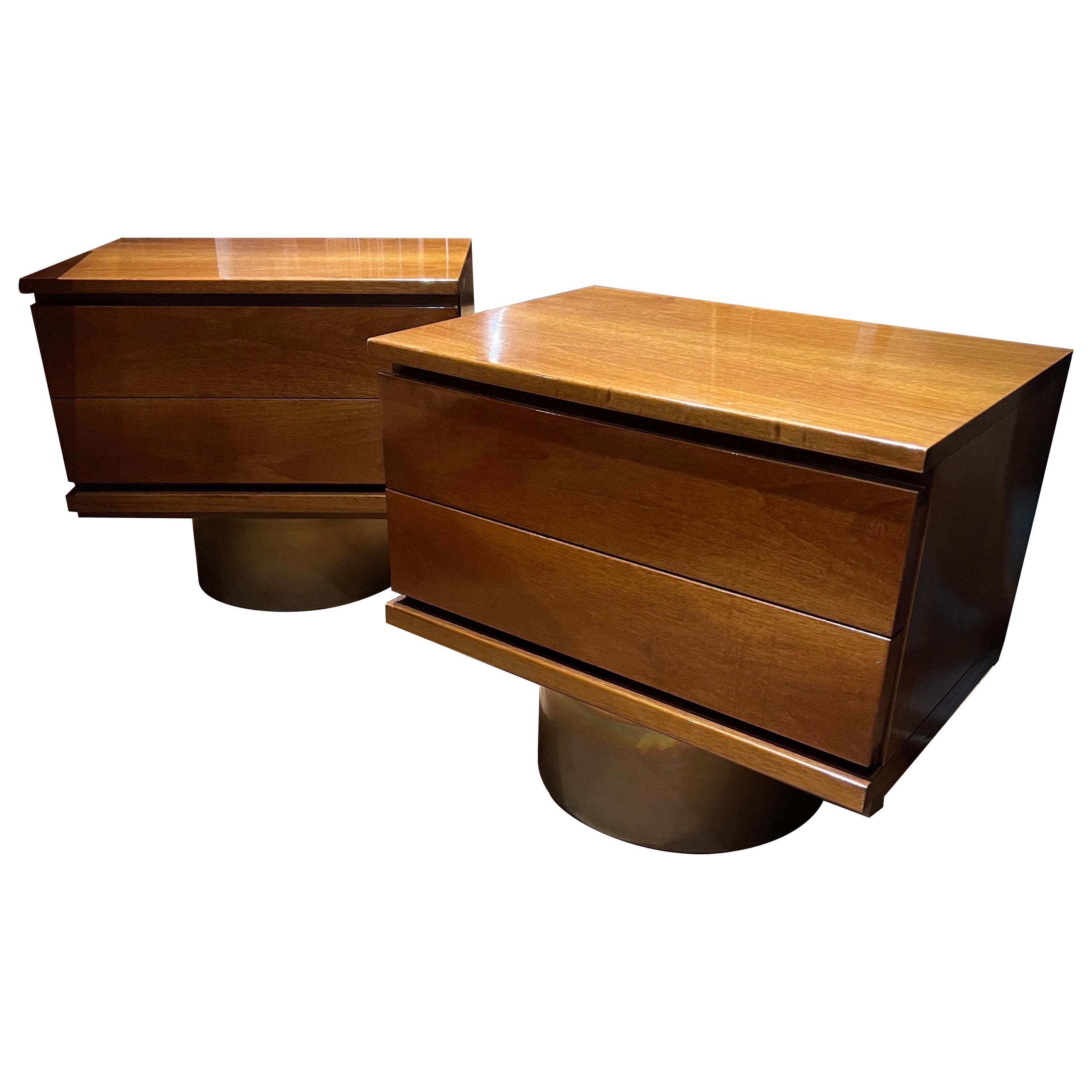 Large pair of two drawers bedside tables by Mario Morenco For Sale