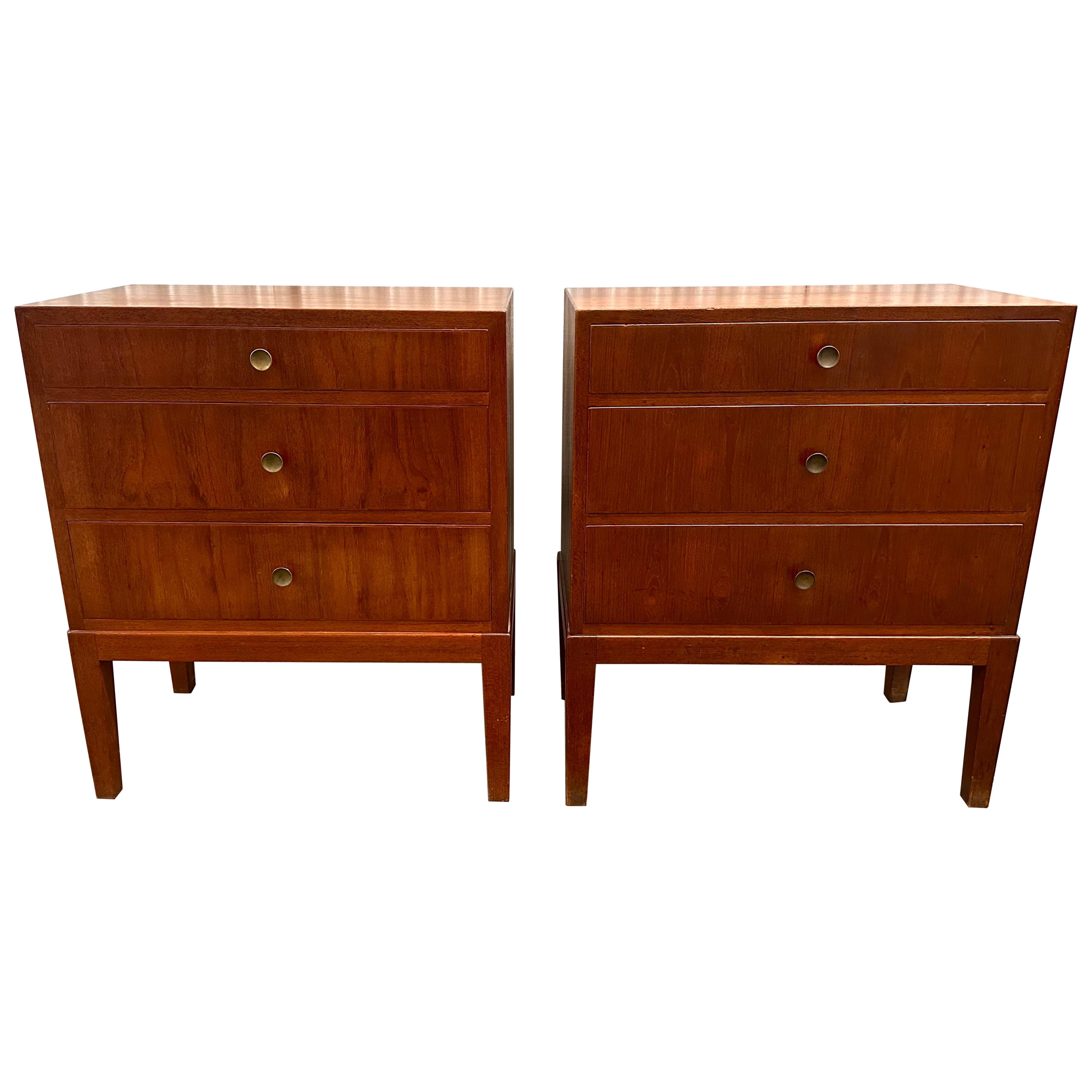 Peter Hvidt for Thorald Madsen, Pair of Petite Teak Cabinets For Sale