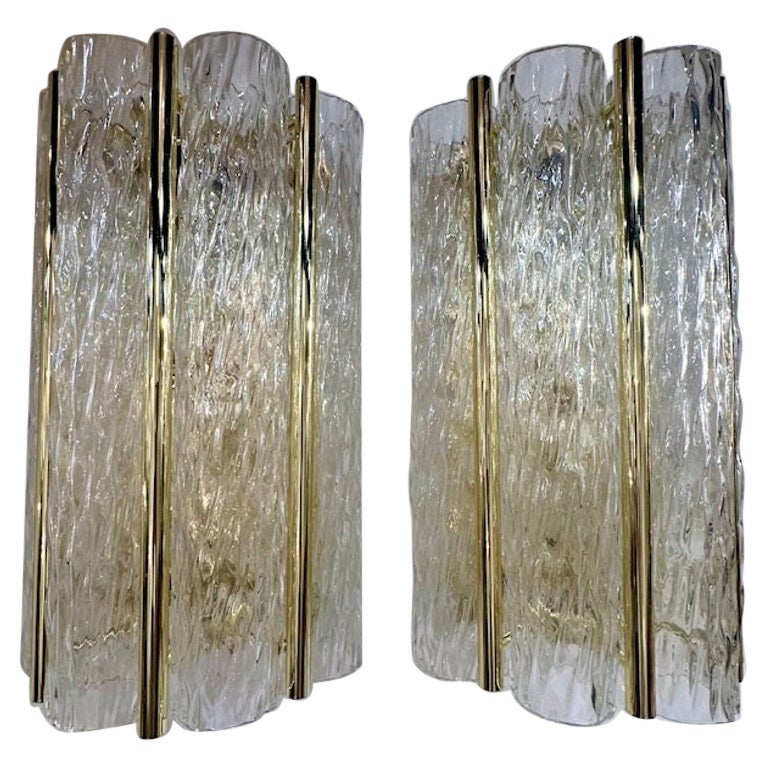 Pair of Modern Murano Wave Glass and Polished Brass Sconces For Sale