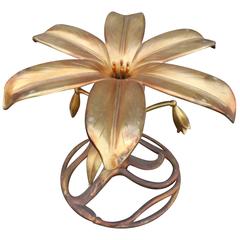 Hollywood Regency Vergoldetes Metall Lily Flower Esstisch Center von Arthur Court