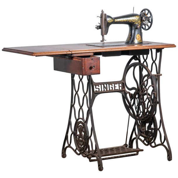 19th Century Singer Sewing Machine For Sale at 1stDibs | old singer ...