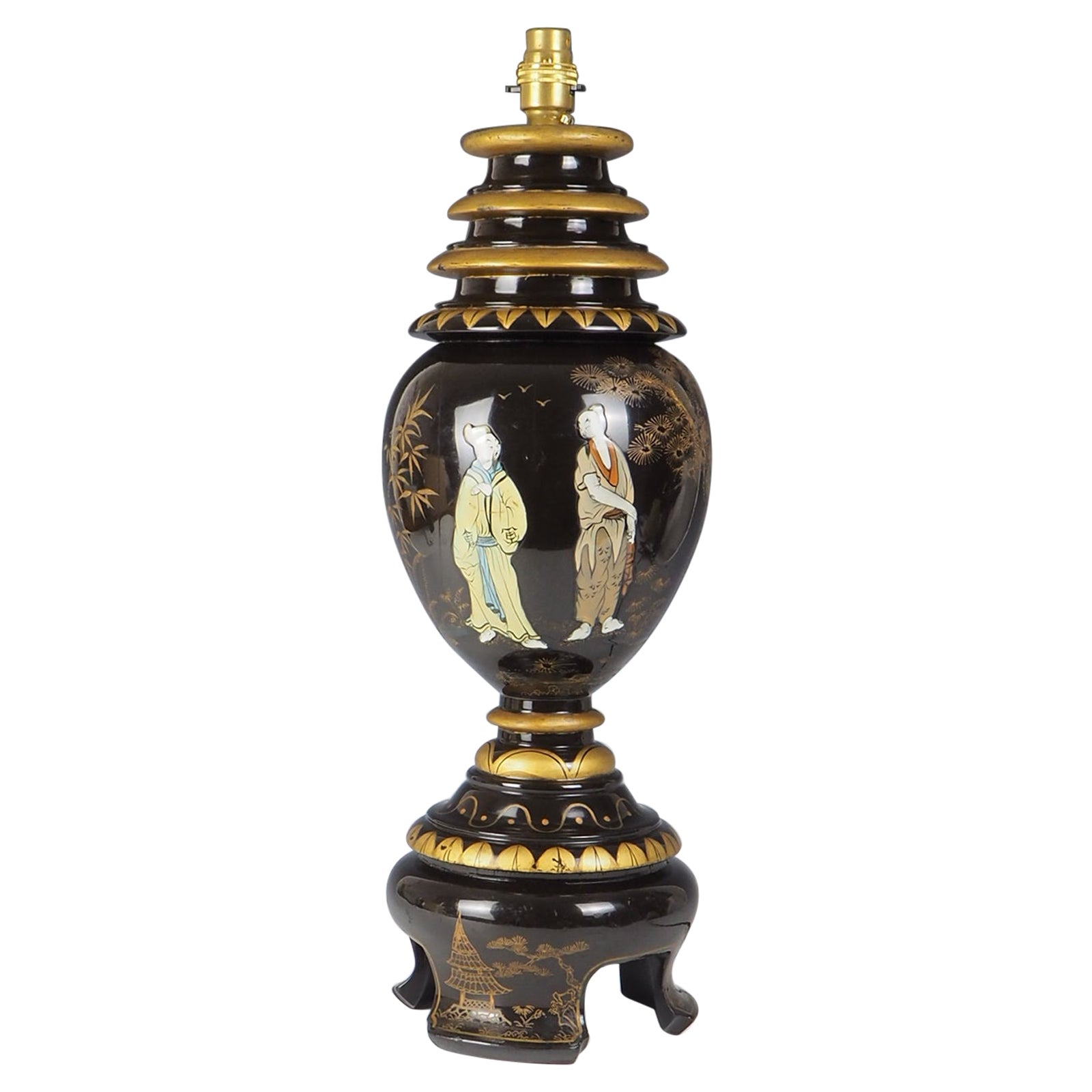 Elegant Chinoiserie Antique Table Lamp For Sale