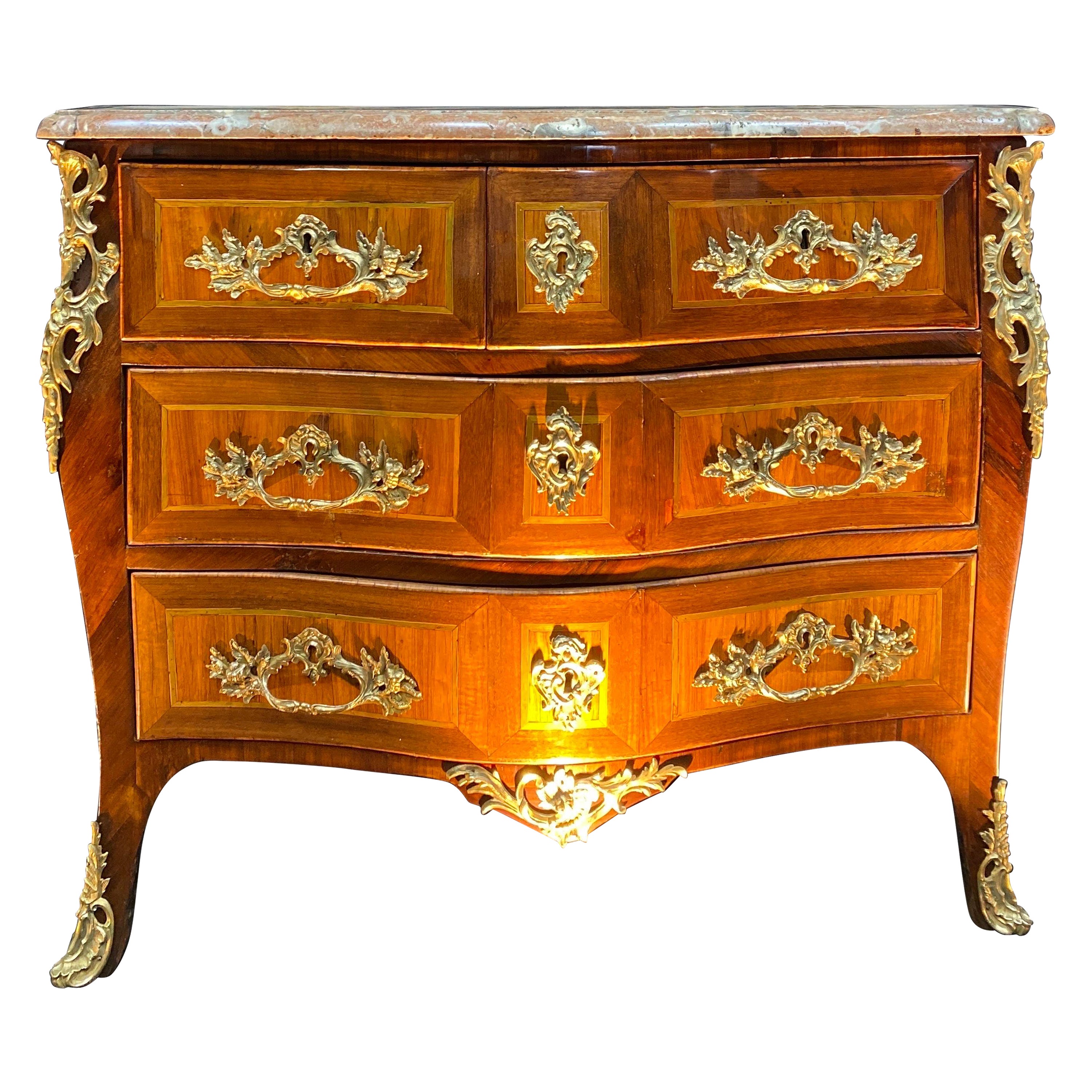 Louis XV period tomb chest of drawers stamped (small Parisian chest of drawers) For Sale