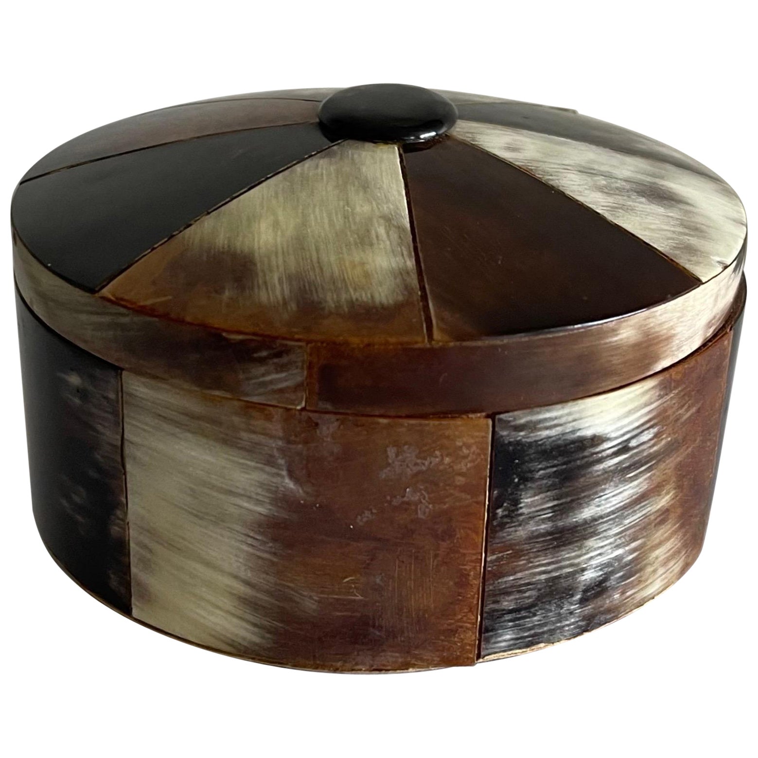 Tessellated Faux Horn & Wood Round Box For Sale