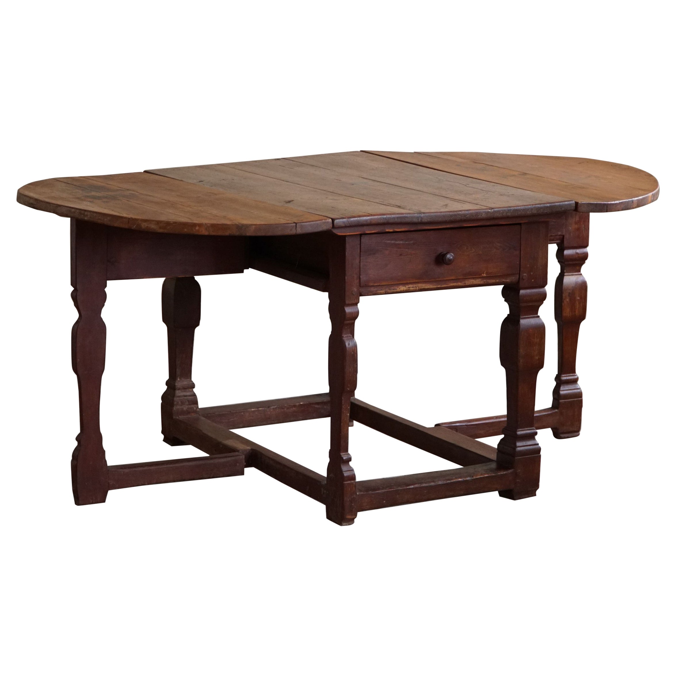 Ancienne table baroque danoise à pieds de porte à feuilles tombantes en pin, 18ème siècle