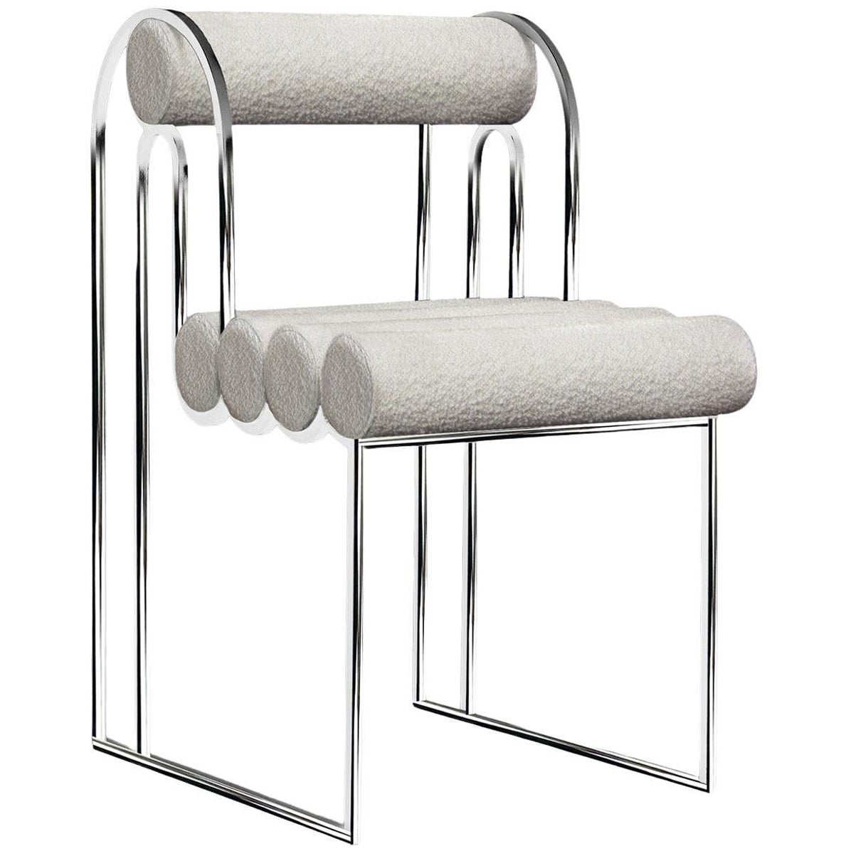 Chaise de salle à manger Apollo, cadre en acier chromé et tissu bouclé ivoire de Lara Bohinc