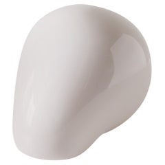 Mini-crâne blanc - Sculpture en porcelaine, par Andréason & Leibel, Contemporary 