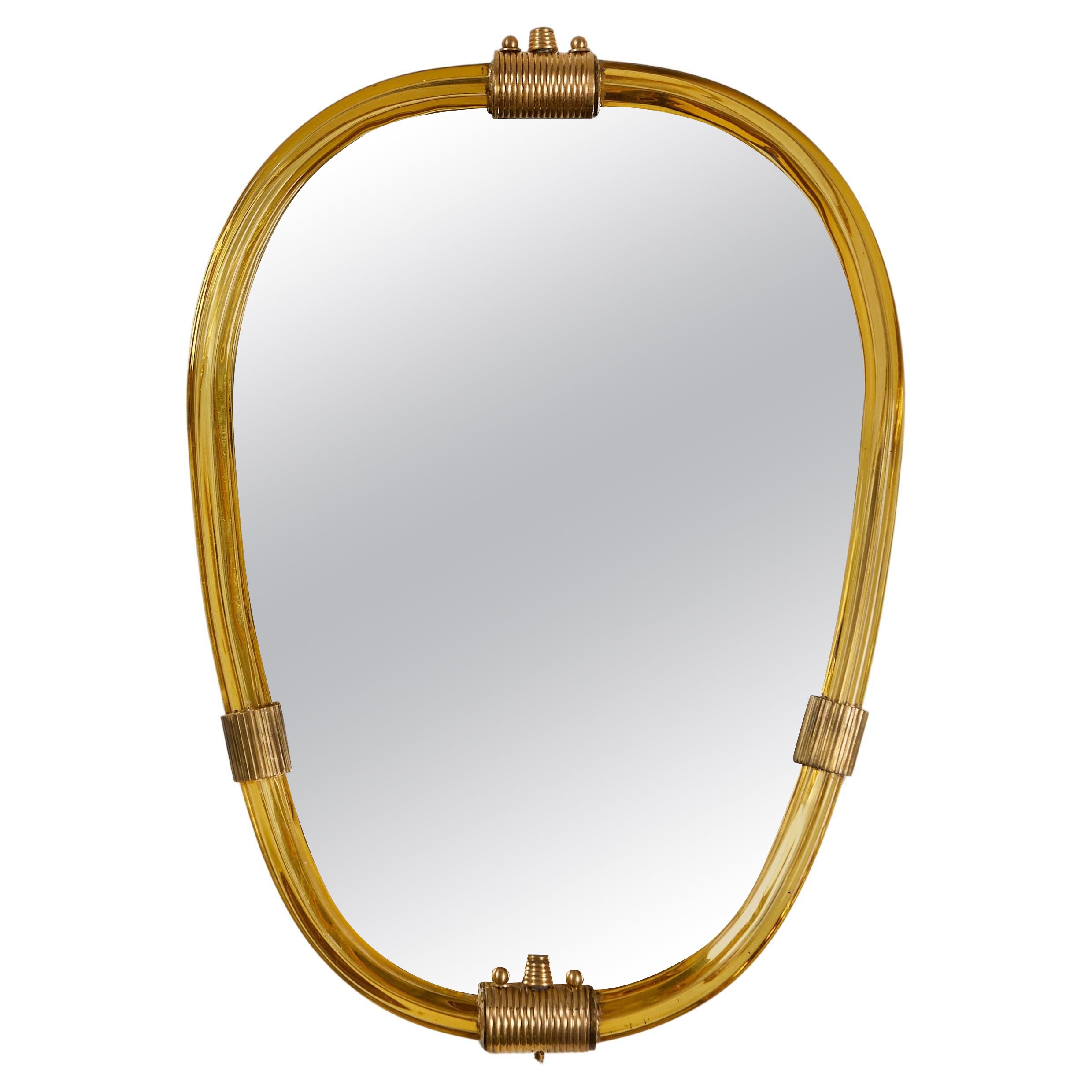 Miroir ovale italien de Murano doré des années 1960 en vente