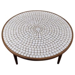 Table basse ronde mi-siècle moderne avec plateau en carreaux de Gordon & Jane Martz, vers les années 1960