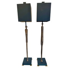 Paire de lampes de bureau étrusques vintage à statuettes en bronze