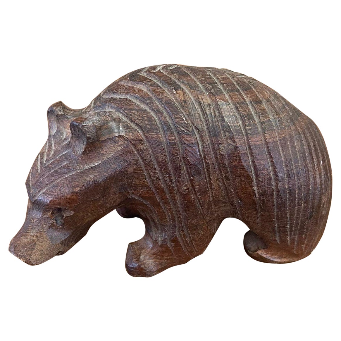 Figurines d'ours vintage en bois sculptées à la main en vente