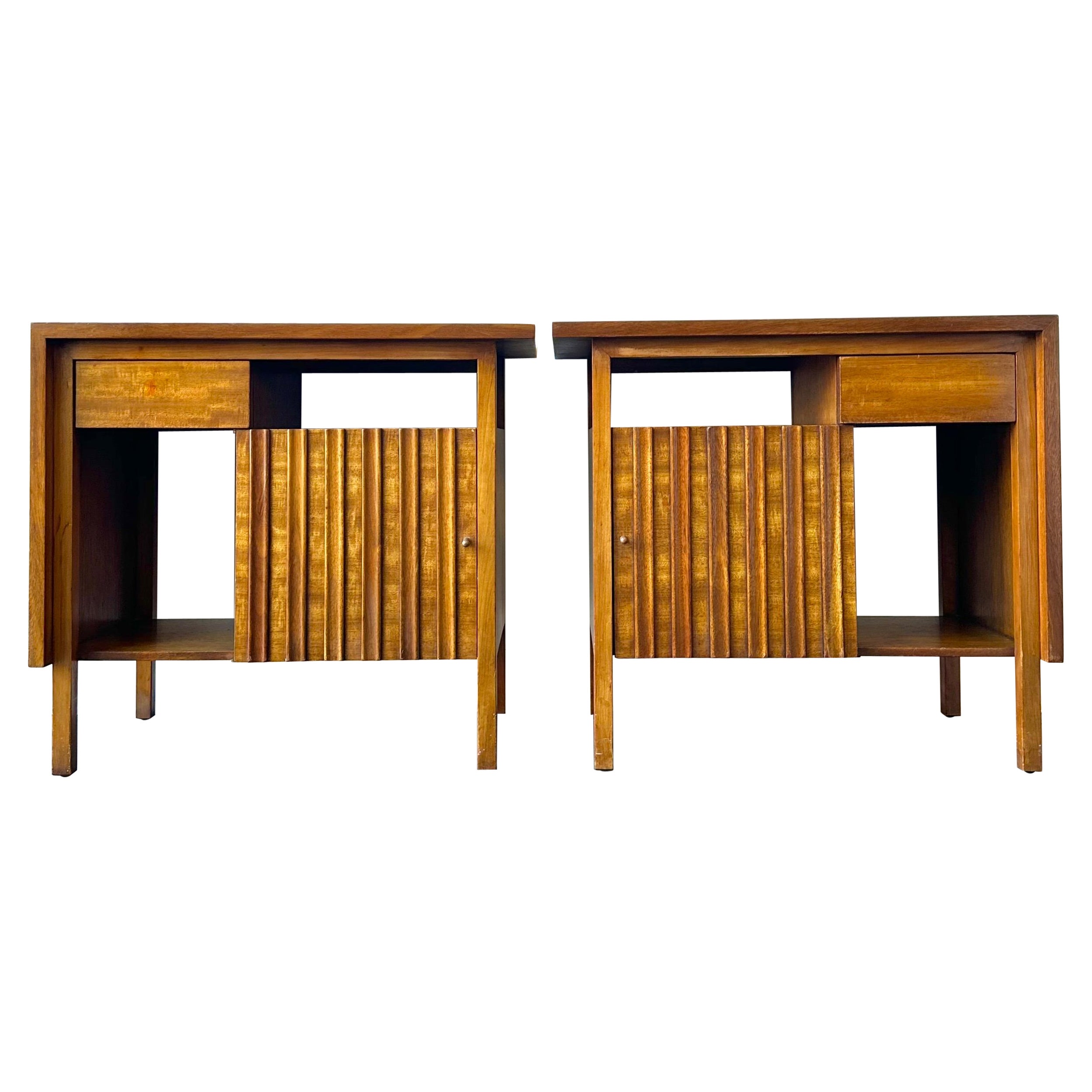 Mid Century John Widdicomb Furniture mahogany nightstands circa 1950 For Sale