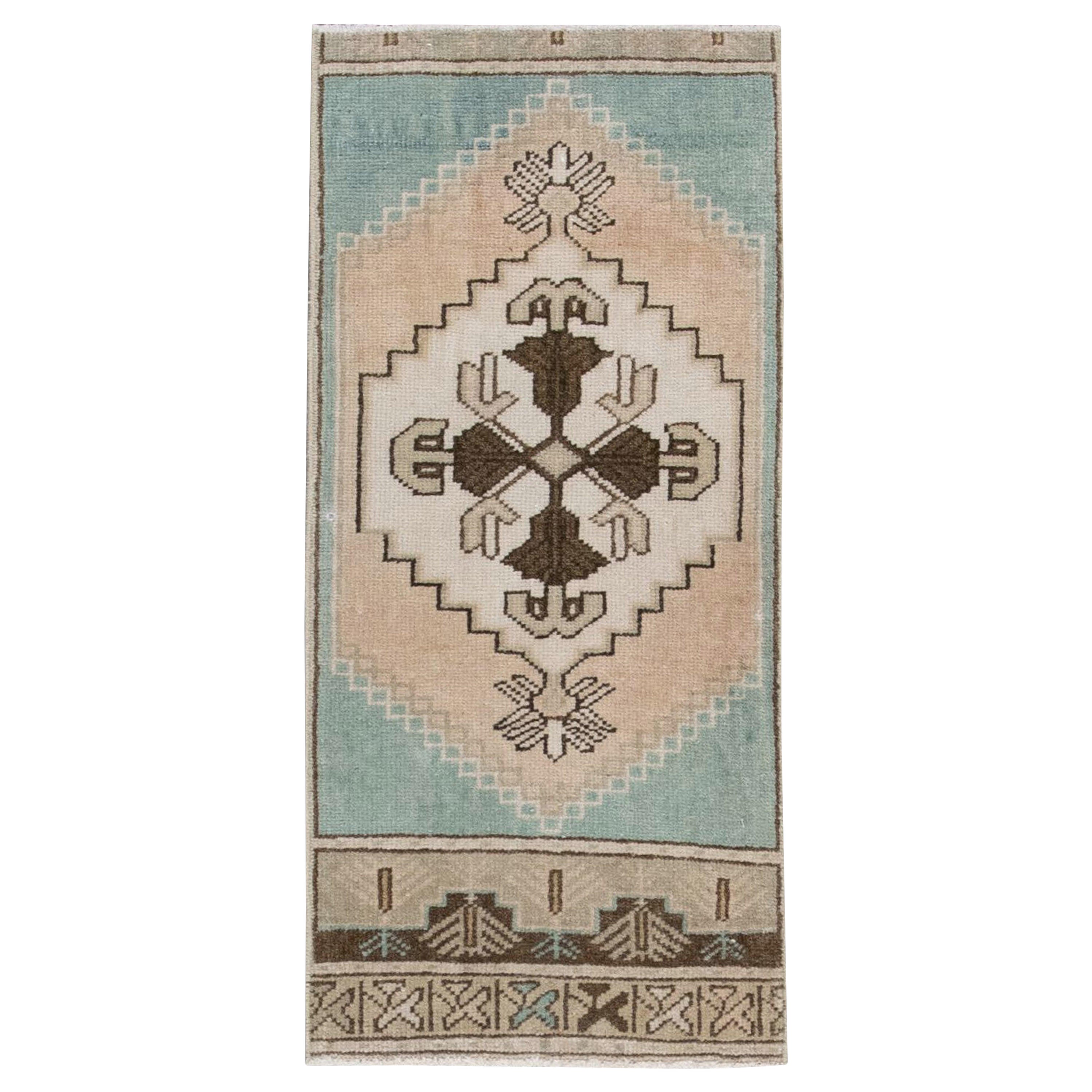 Oriental Hand Knotted Turkish Mini Rug 1'2" x 2'7" #02 For Sale