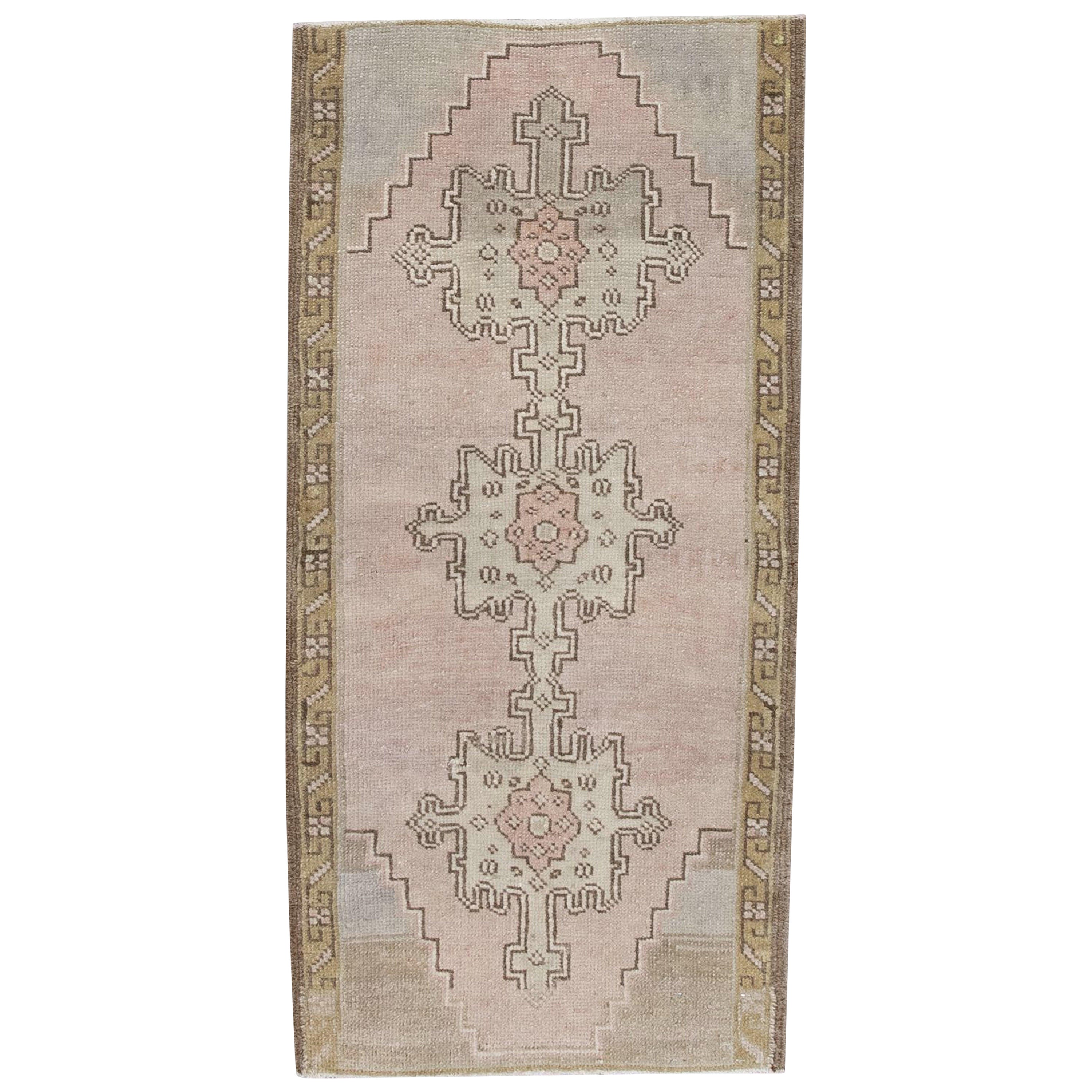Oriental Hand Knotted Turkish Mini Rug 1'6" x 3'2" #11 For Sale