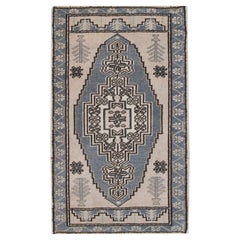 Orientalischer handgeknüpfter türkischer Miniteppich 1'11" x 3' #45