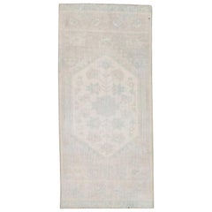 Mini Alfombra Turca Oriental Anudada a Mano 1'4" x 3' #33