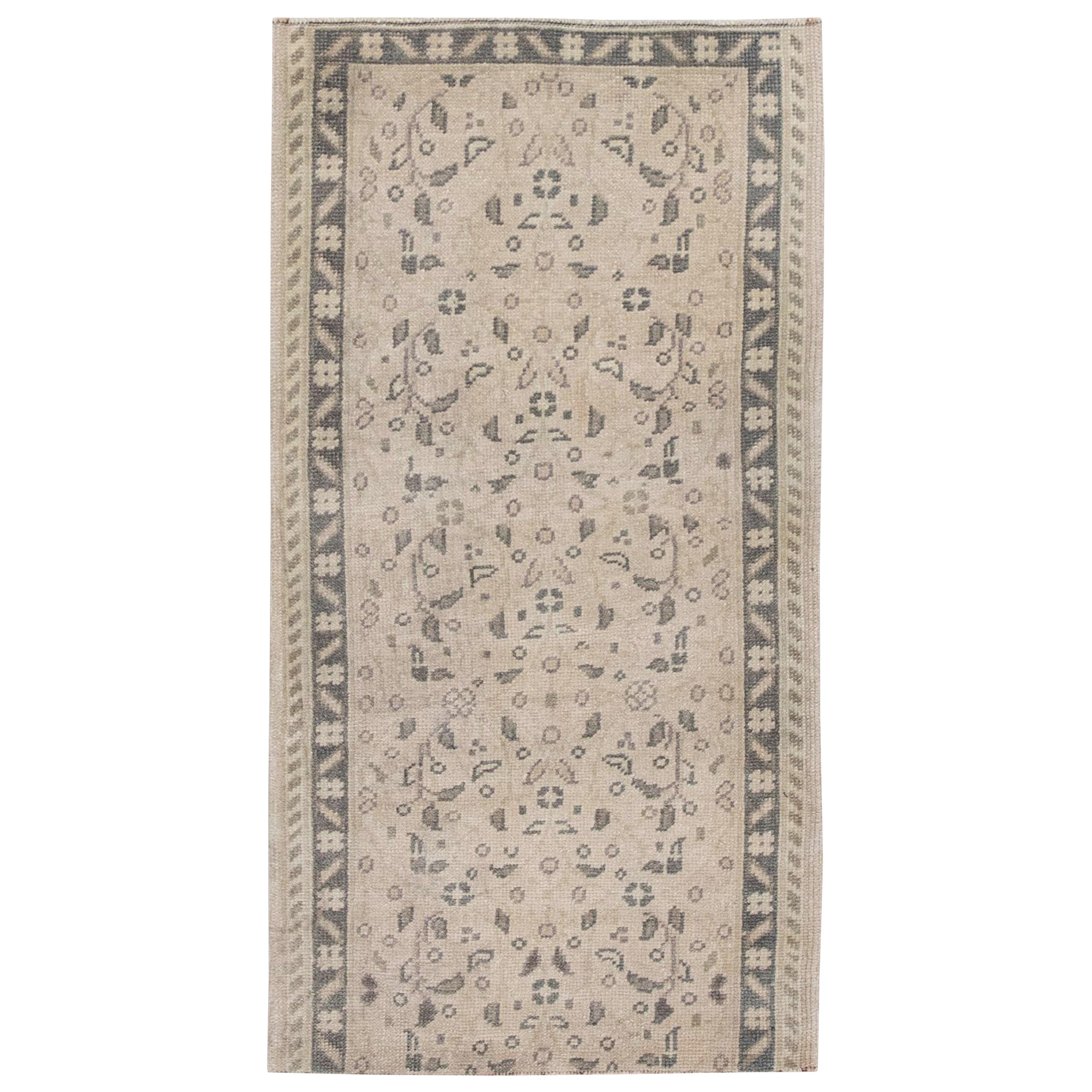 Oriental Hand Knotted Turkish Mini Rug 1'9" x 3' #65 For Sale