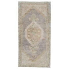 Mini Alfombra Turca Oriental Anudada a Mano 1'8" x 3'3" #72