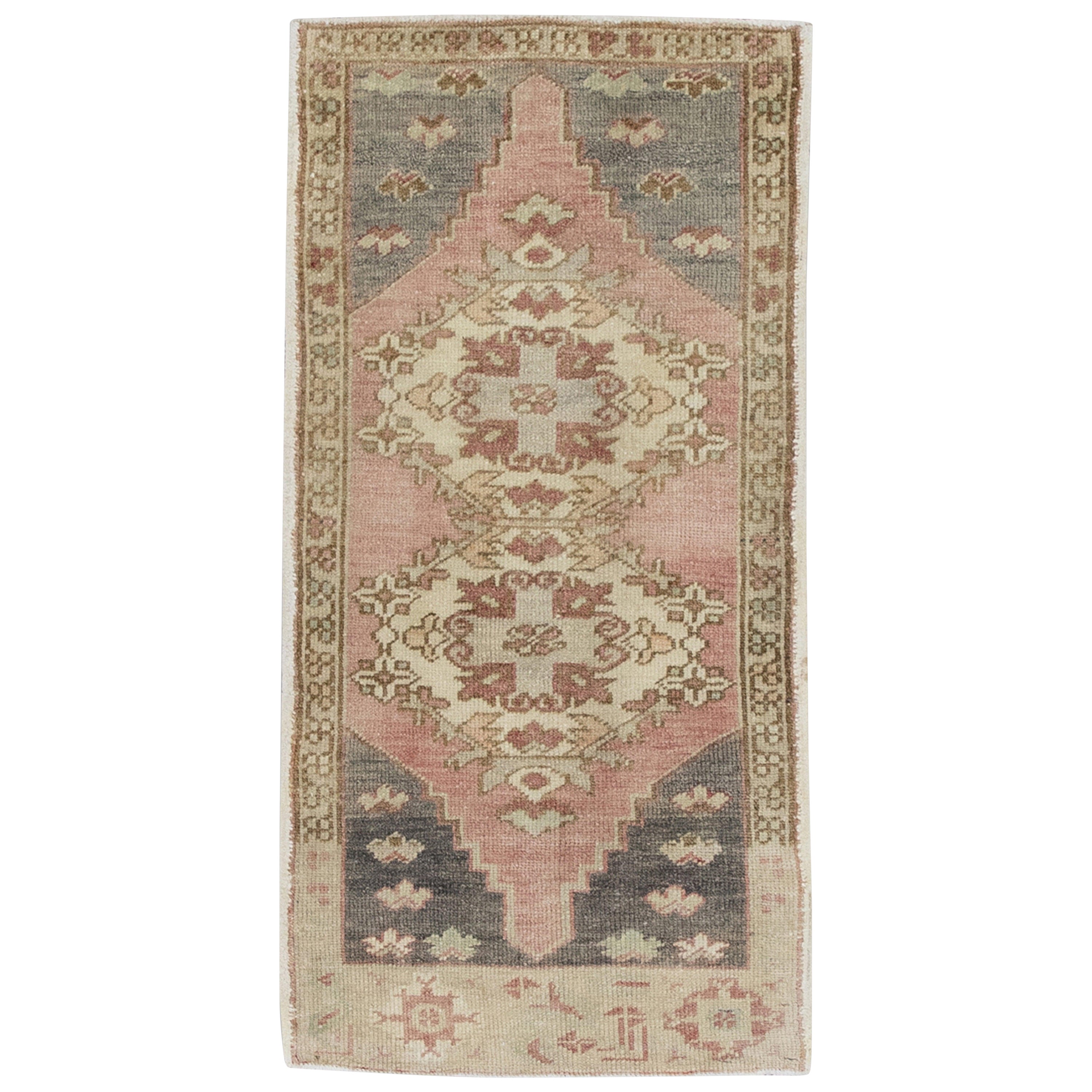 Oriental Hand Knotted Turkish Mini Rug 1'10" x 3'5" #8458 For Sale