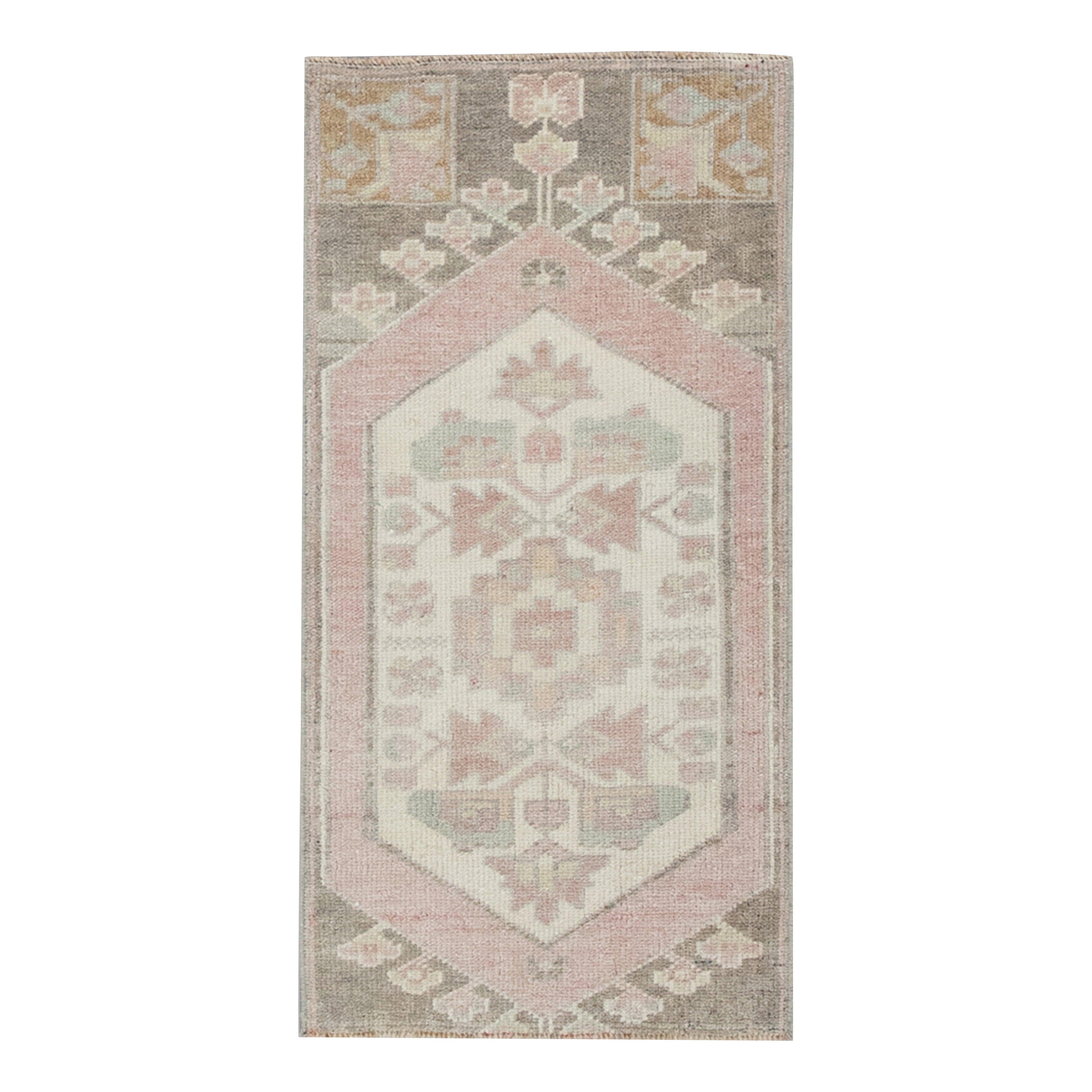 Oriental Hand Knotted Turkish Mini Rug 1'4" x 2'8" #8599 For Sale