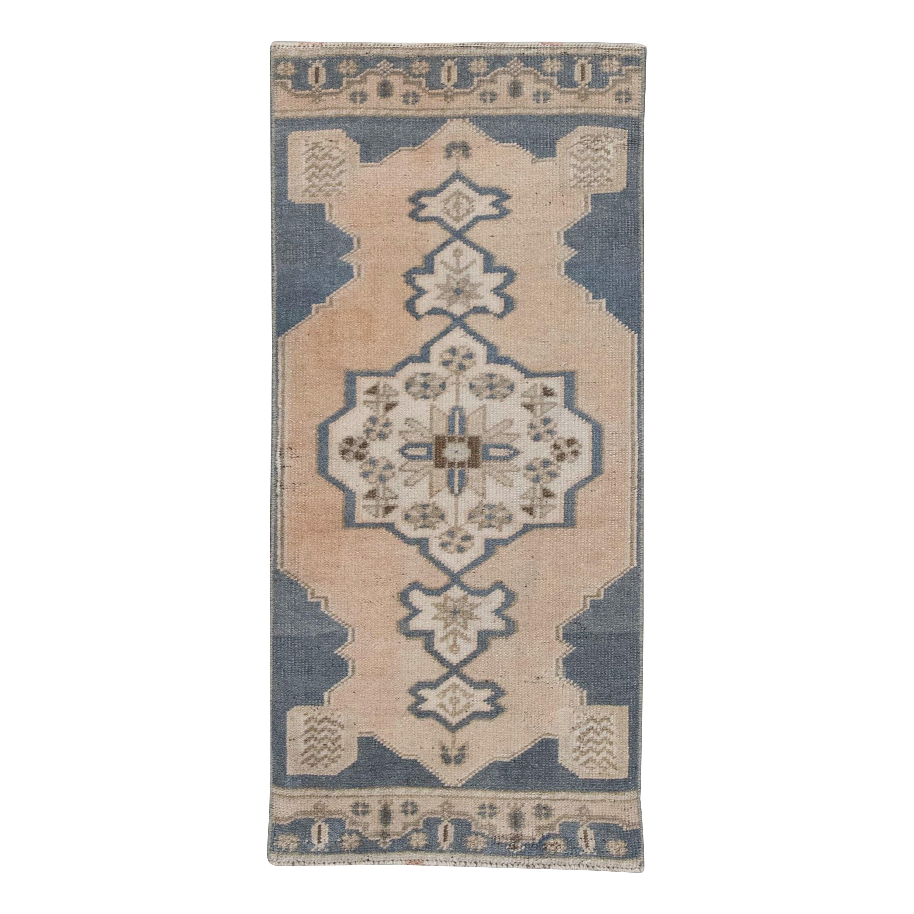 Oriental Hand Knotted Turkish Mini Rug 1'6" x 3'2" #24 For Sale