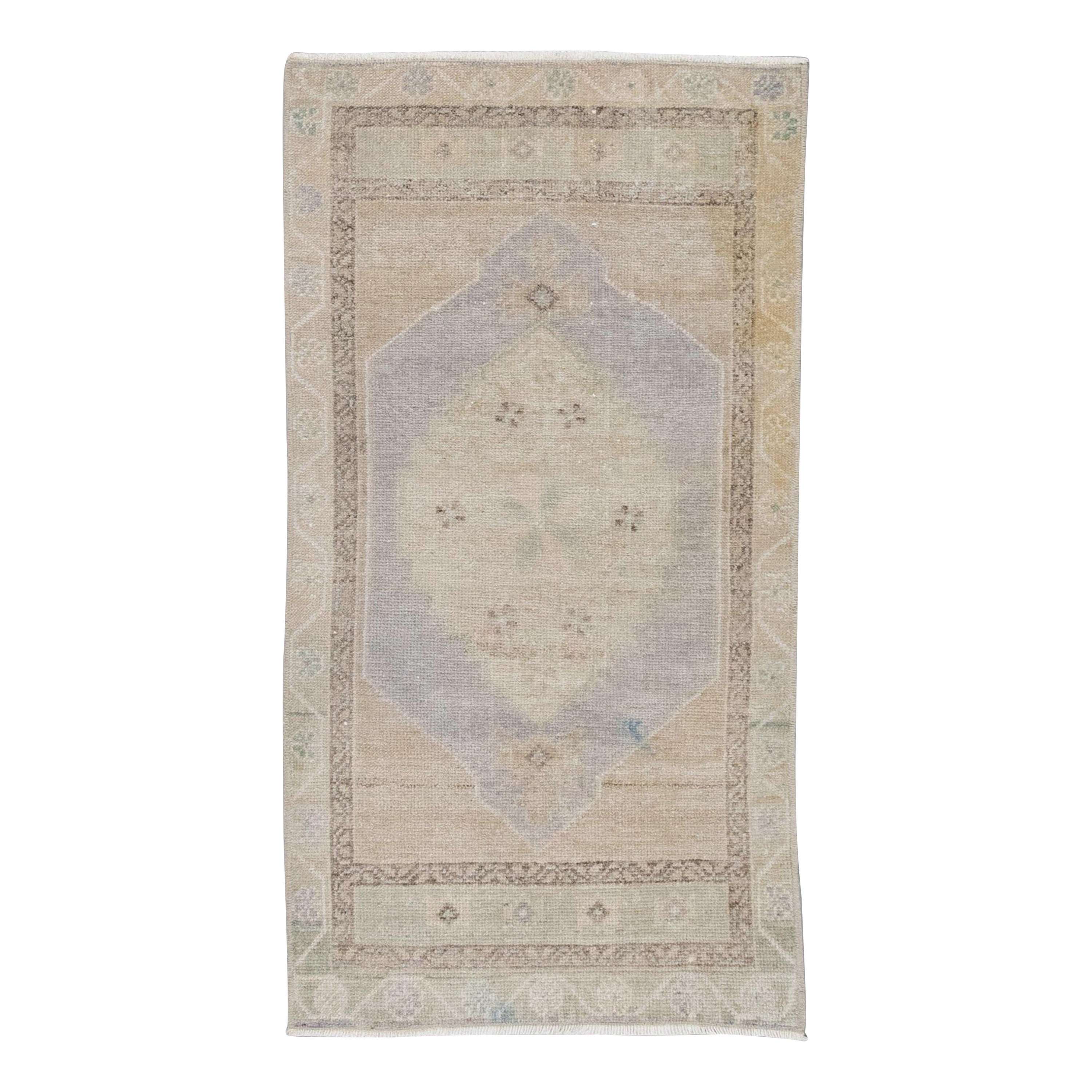 Oriental Hand Knotted Turkish Mini Rug 1'9" x 3'2" #73 For Sale