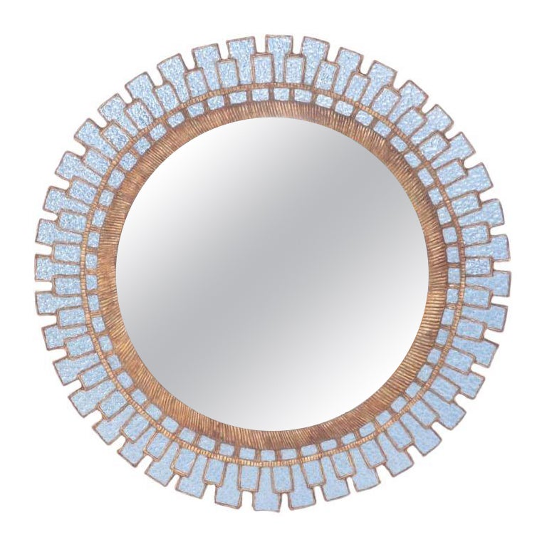 Grand miroir géométrique en verre texturé bleu, forme en résine, à la manière de Line Vautrin