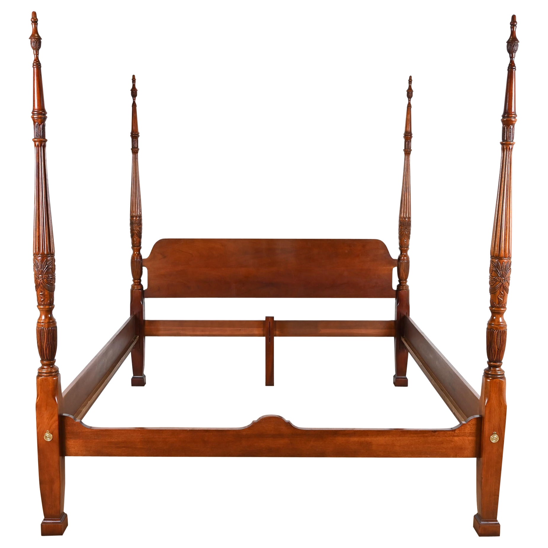 Thomasville Georgian Carved Mahogany King Size Poster Bed For Sale