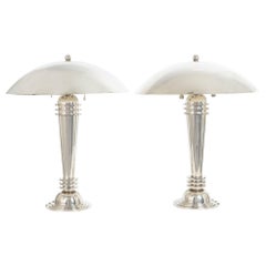 Paire de lampes de table vintage de style Art Déco chromées profilées
