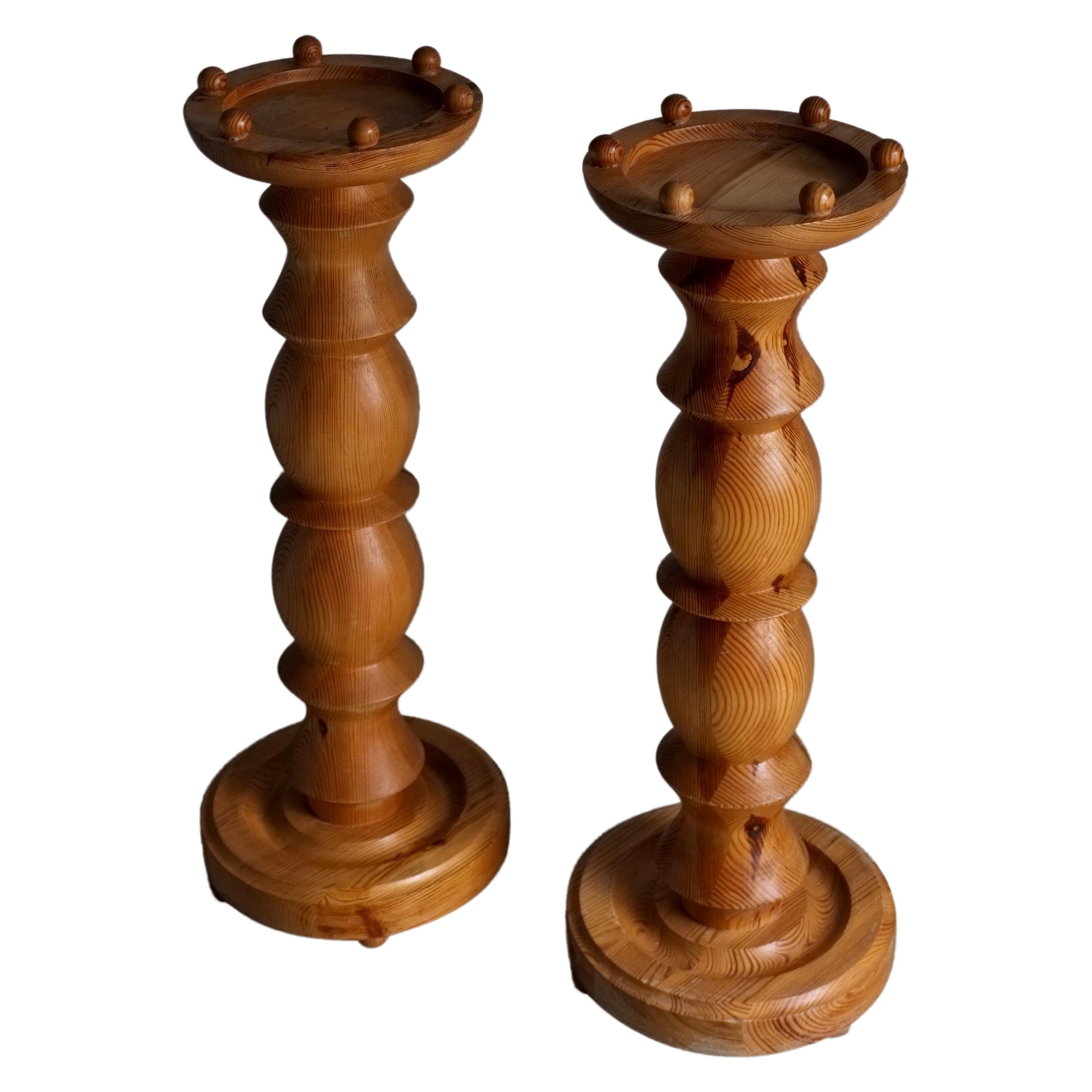 2 Carved Pine Pedestal Side Tables, Sweden 1970s For Sale