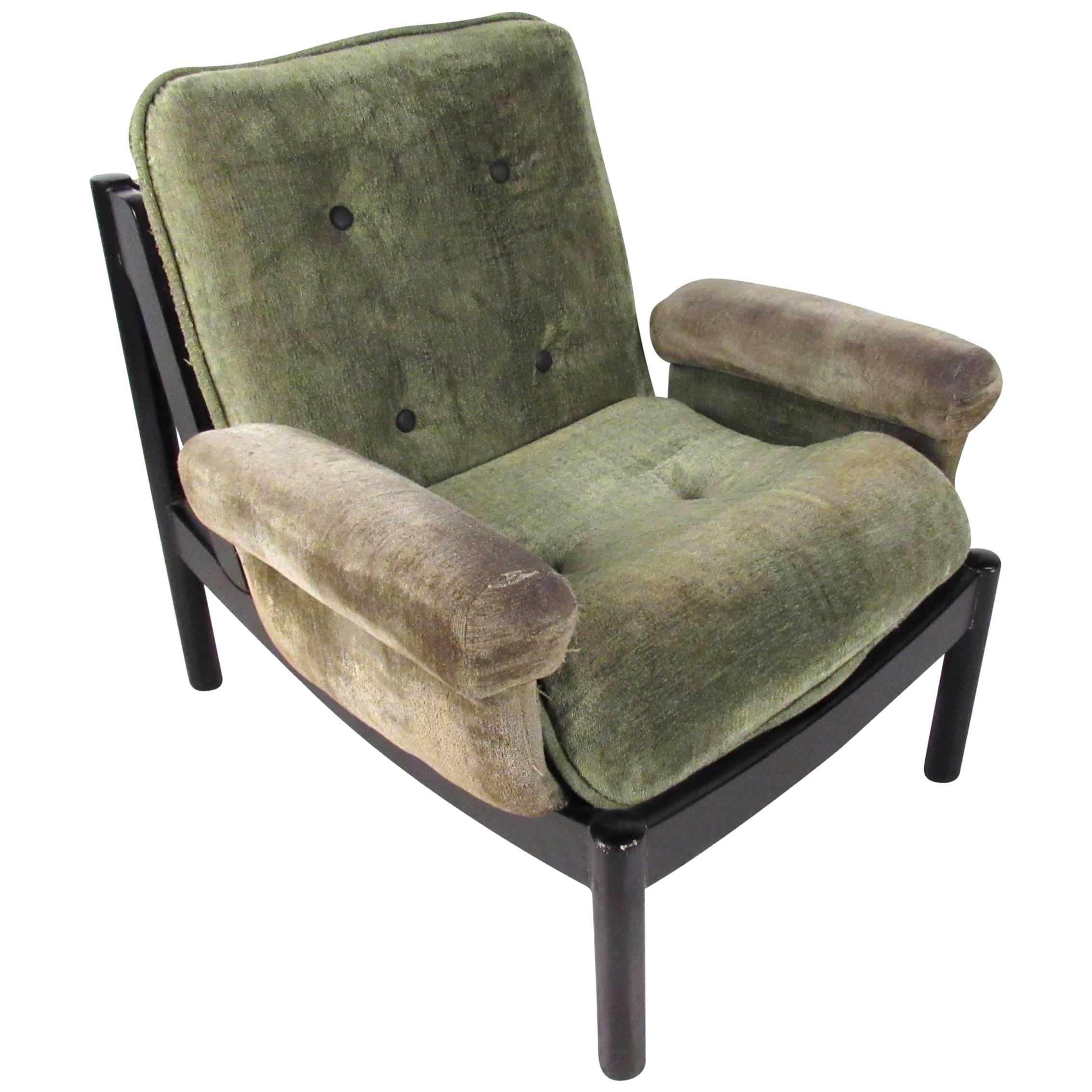 Mid-Century Modern Tufted Side Chair
