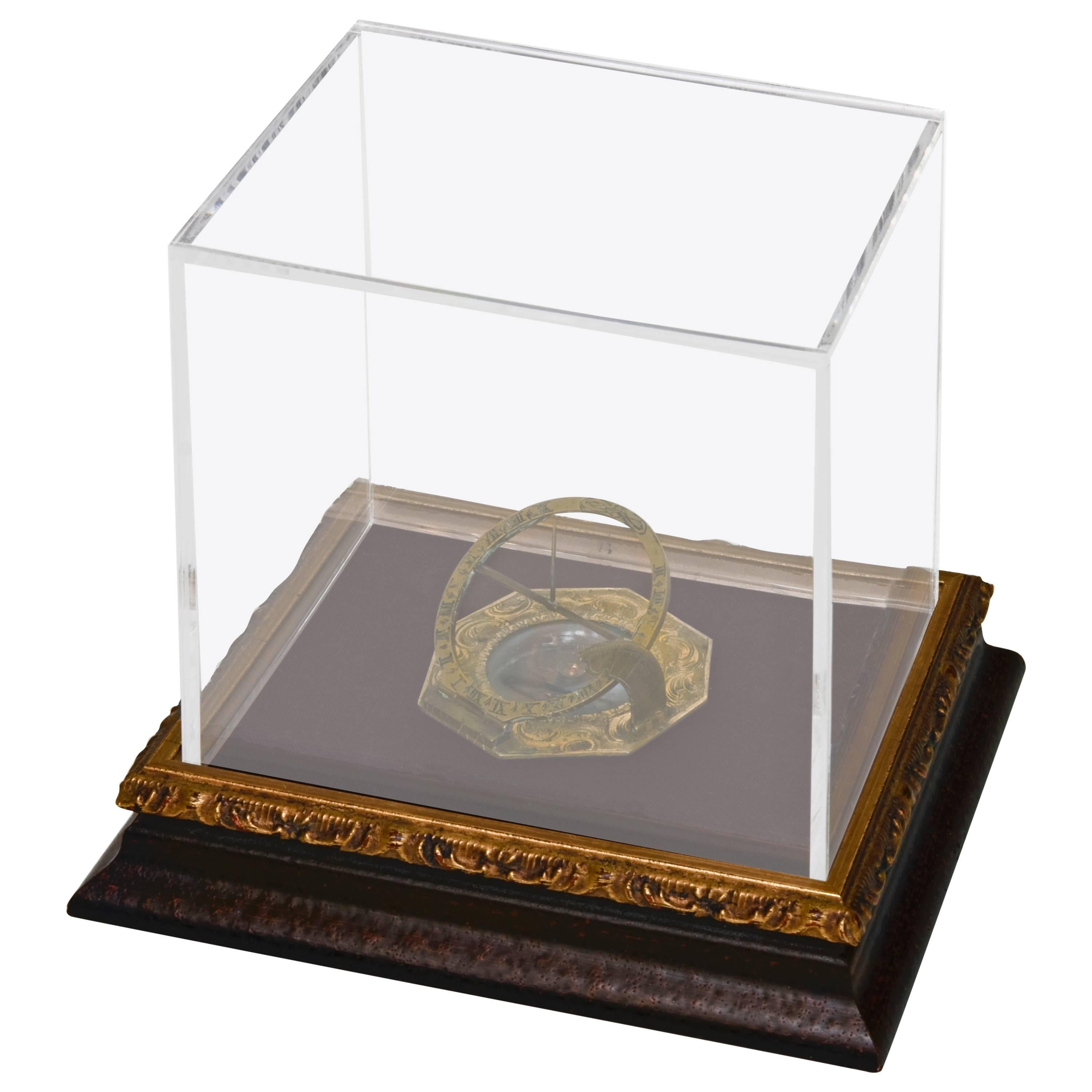 Dutch Brass Compass Pocket Dial, circa 1650 For Sale