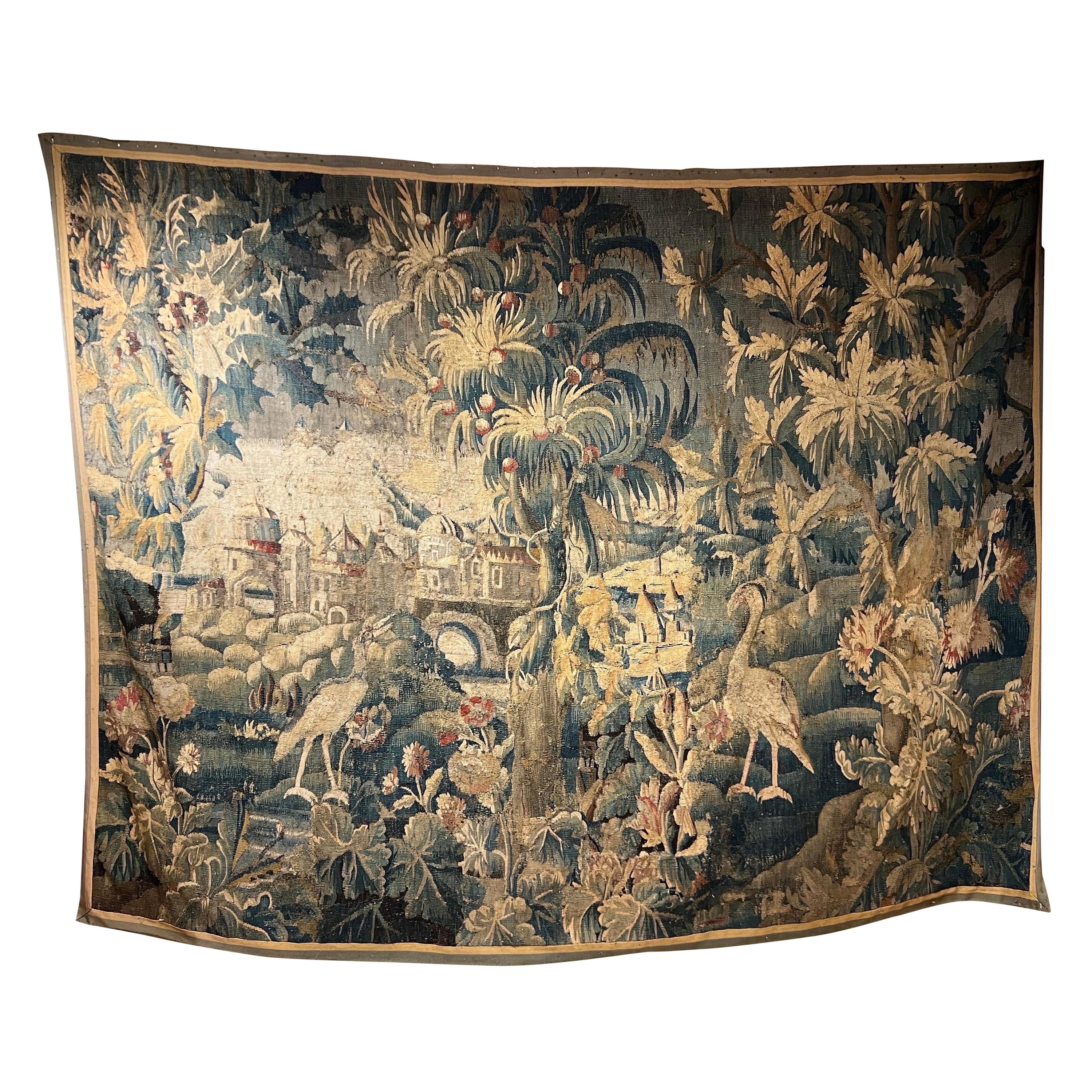 Incroyable tapisserie d'Aubusson en soie et laine du 17ème siècle et du début du 18ème siècle, 7' x 9' de large en vente