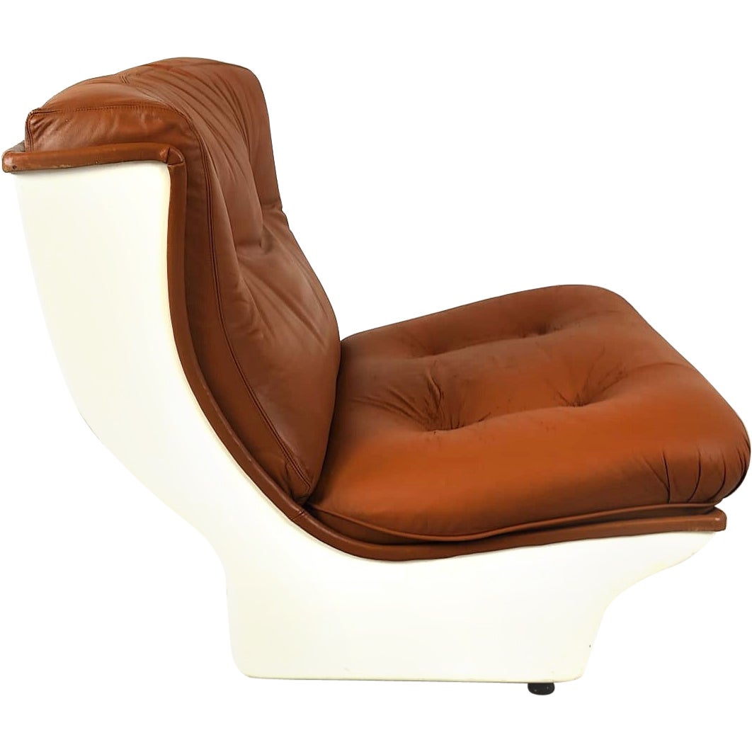 Space age leather lounge chair by Airborne international, 1970s For Sale