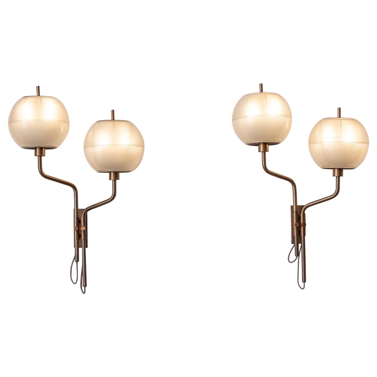 Midcentury pair of Azucena wall lights, Italy 1950 For Sale