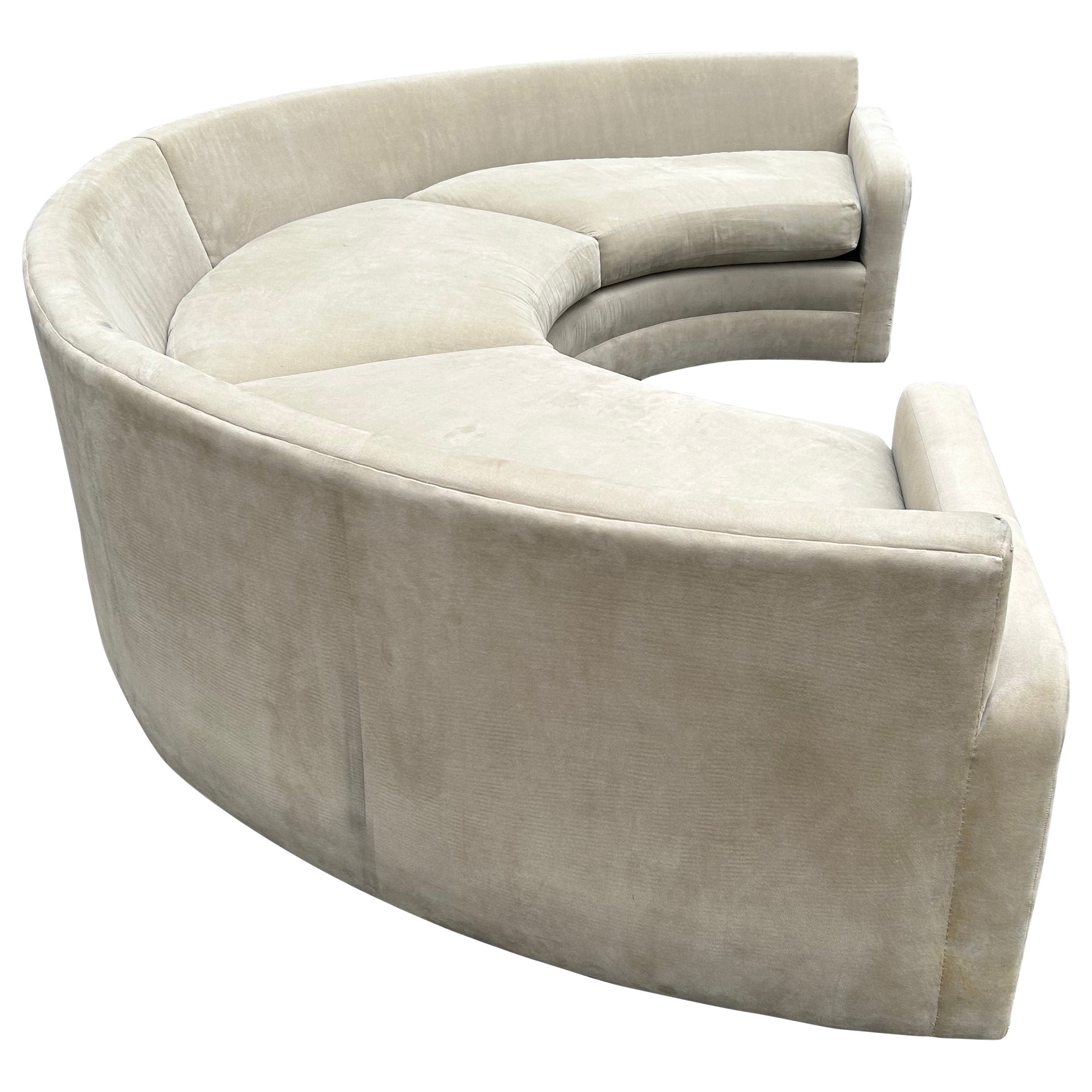 Wonderful Milo Baughman Thayer Coggin 1 Piece Circular  Sofa Mid-Century For Sale