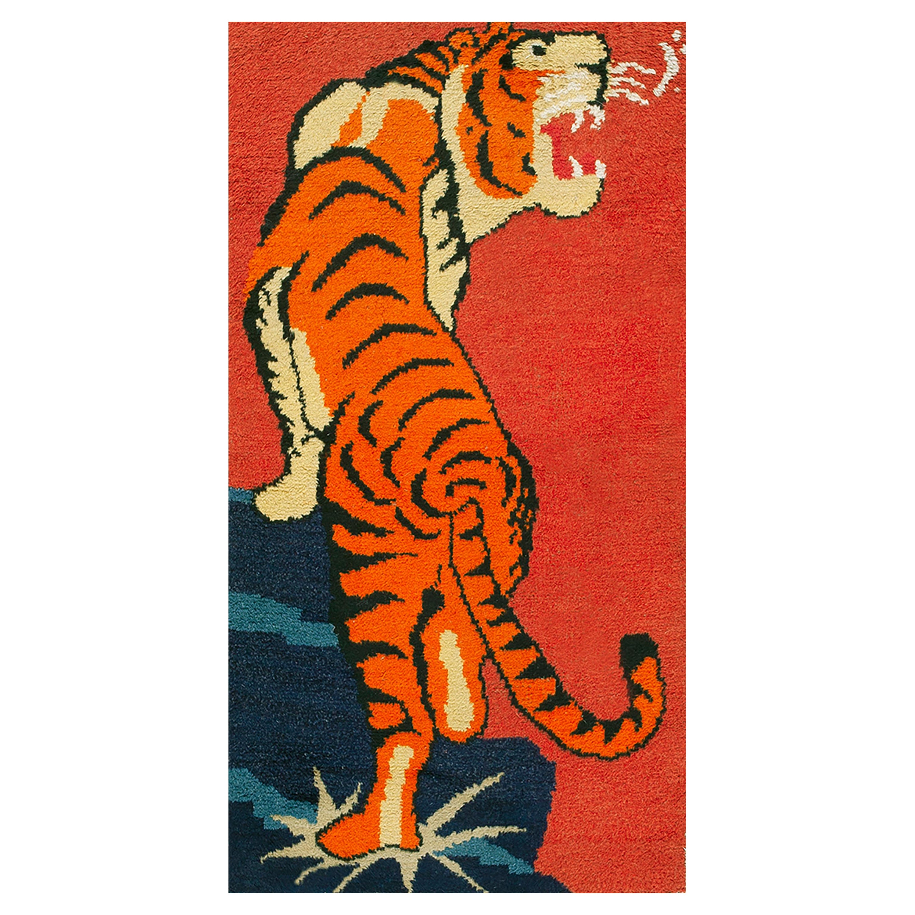 Chinesischer Tibetischer Tigerteppich im Vintage-Stil im Angebot