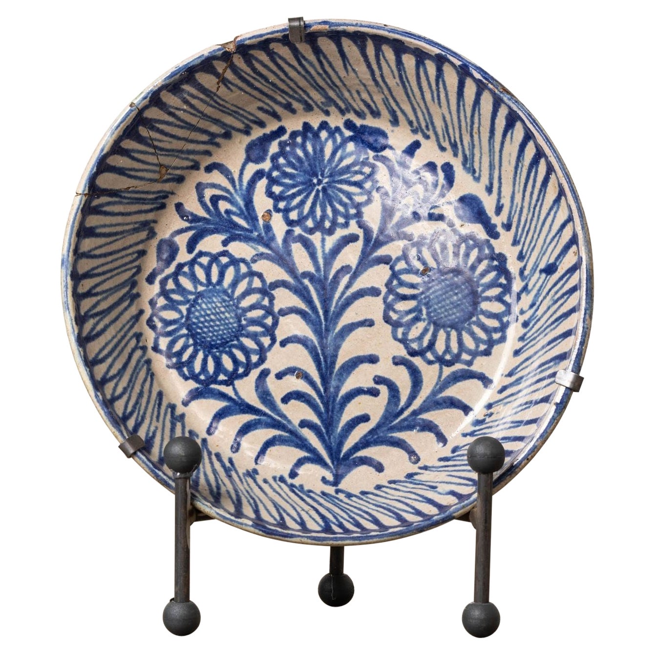 19th c. Spanish Blue and White Fajalauza Lebrillo Bowl from Granada For Sale