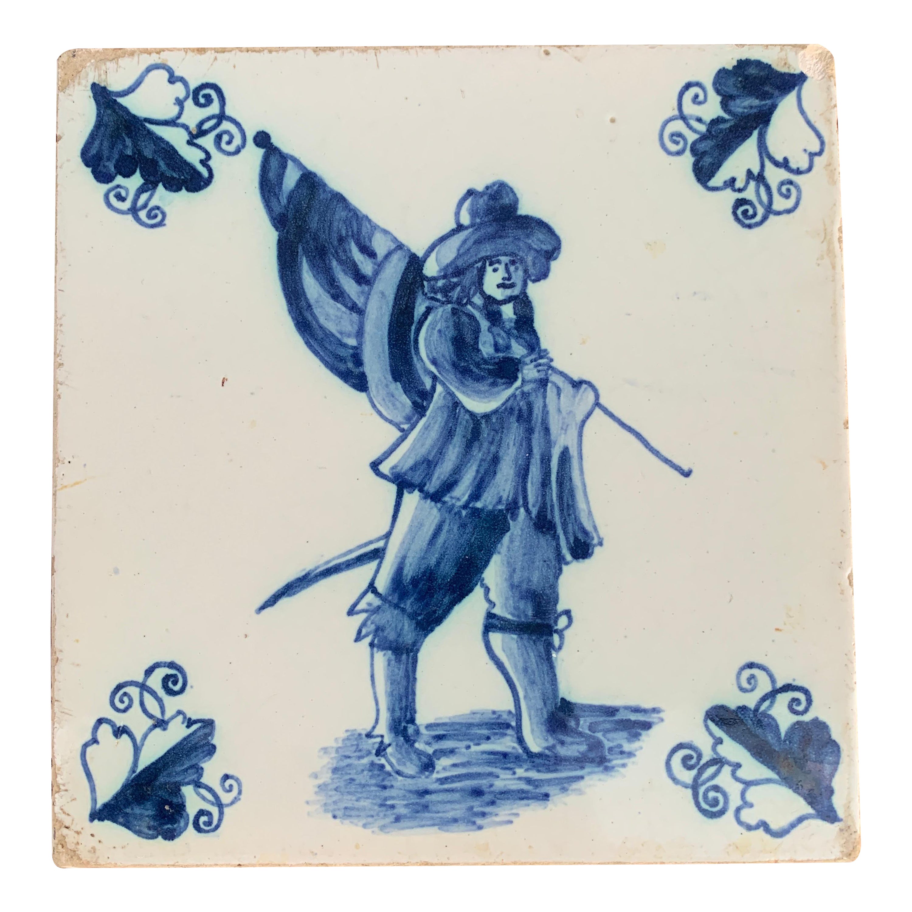 Antique carreau de Delft bleu et blanc représentant un soldat en vente