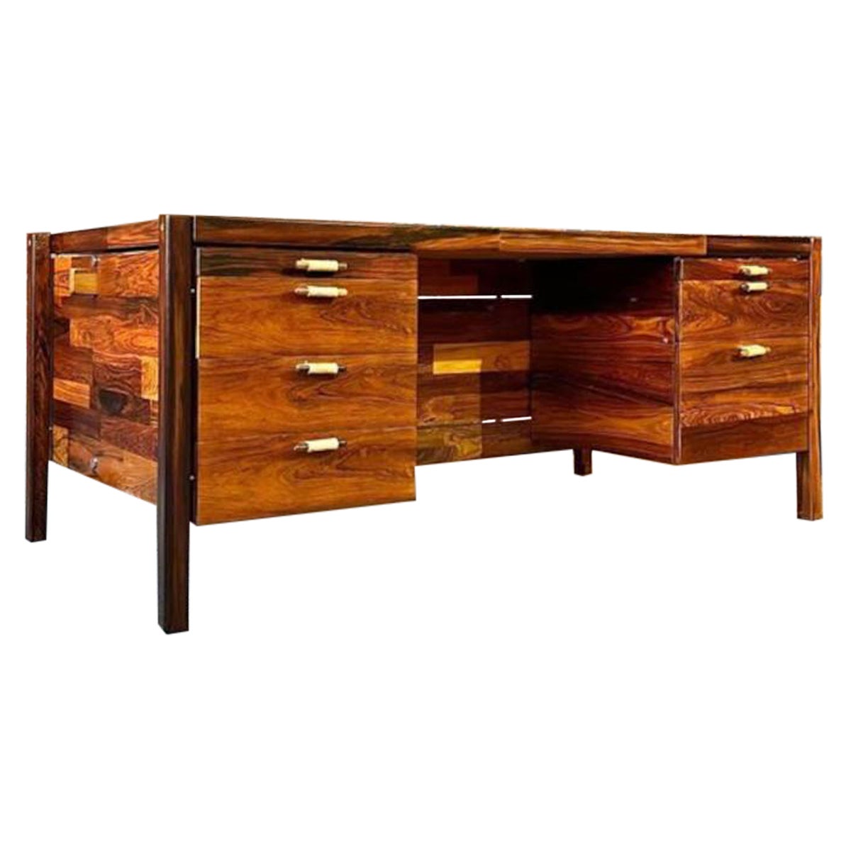 1960's Brazilian Rosewood Desk by Jorge Zalszupin for L'atelier For Sale
