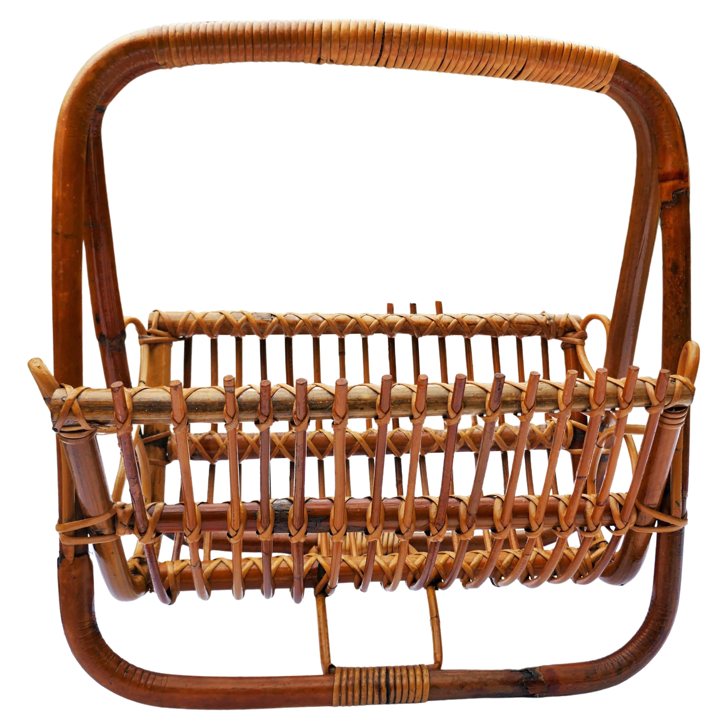 Zeitschriftenständer aus Bambus und Rattan