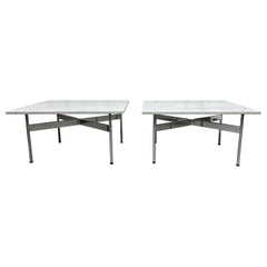 Paire de tables d'appoint Laverne International Carrara marbre et chrome X