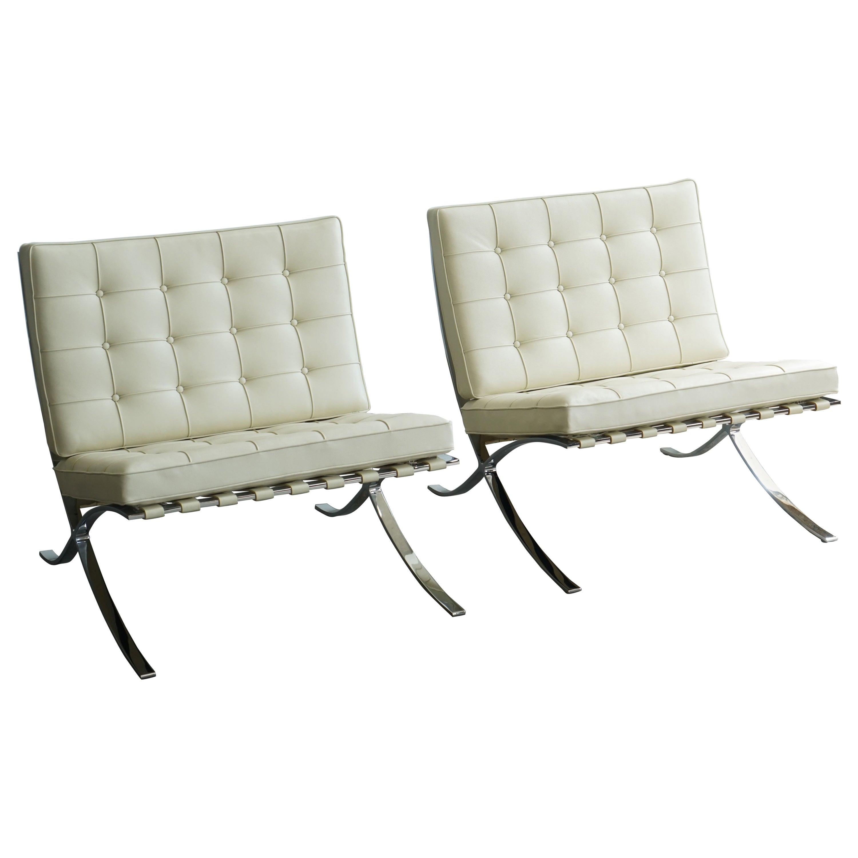 Knoll Barcelona Lounge Chairs by Mies van der Rohe, White Leather 