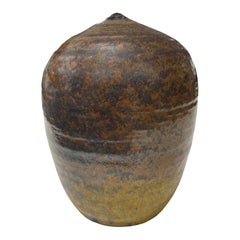 Tashiko Tazaezu Signed Japanese Studio Pottery Closed Form With Rattle Sculpture