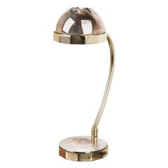 Lampe de table contemporaine "Decò", coupe en cristal argenté, laiton fondu  