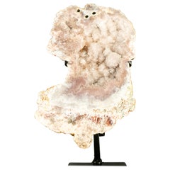 Rosa Amethyst Geode Platte mit skulpturalen rosa Amethyst und rosa Amethyst Blumen