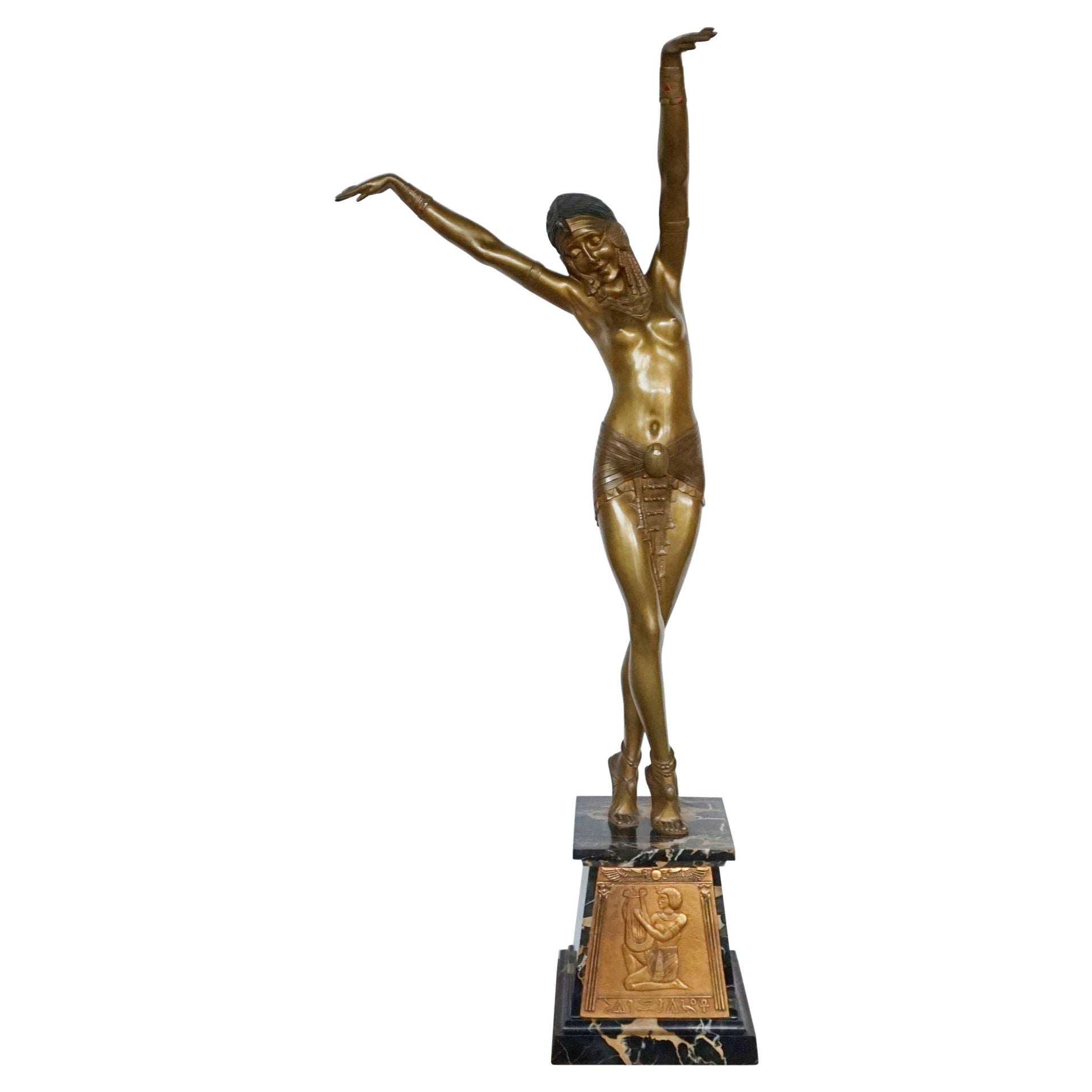 « Danseuse égyptienne », une sculpture originale en bronze de Demetre Chiparus  en vente