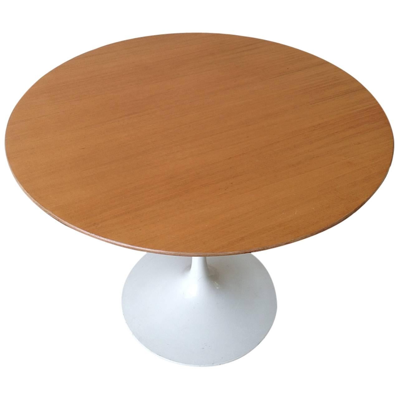 Nice Eero Saarinen Dining Table with Teak Wood Top